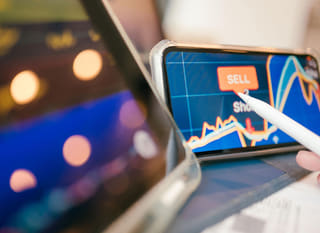 محلل لخيارات Bitcoin وEthereum والفوركس من بين متداولي الأسواق المتعددة